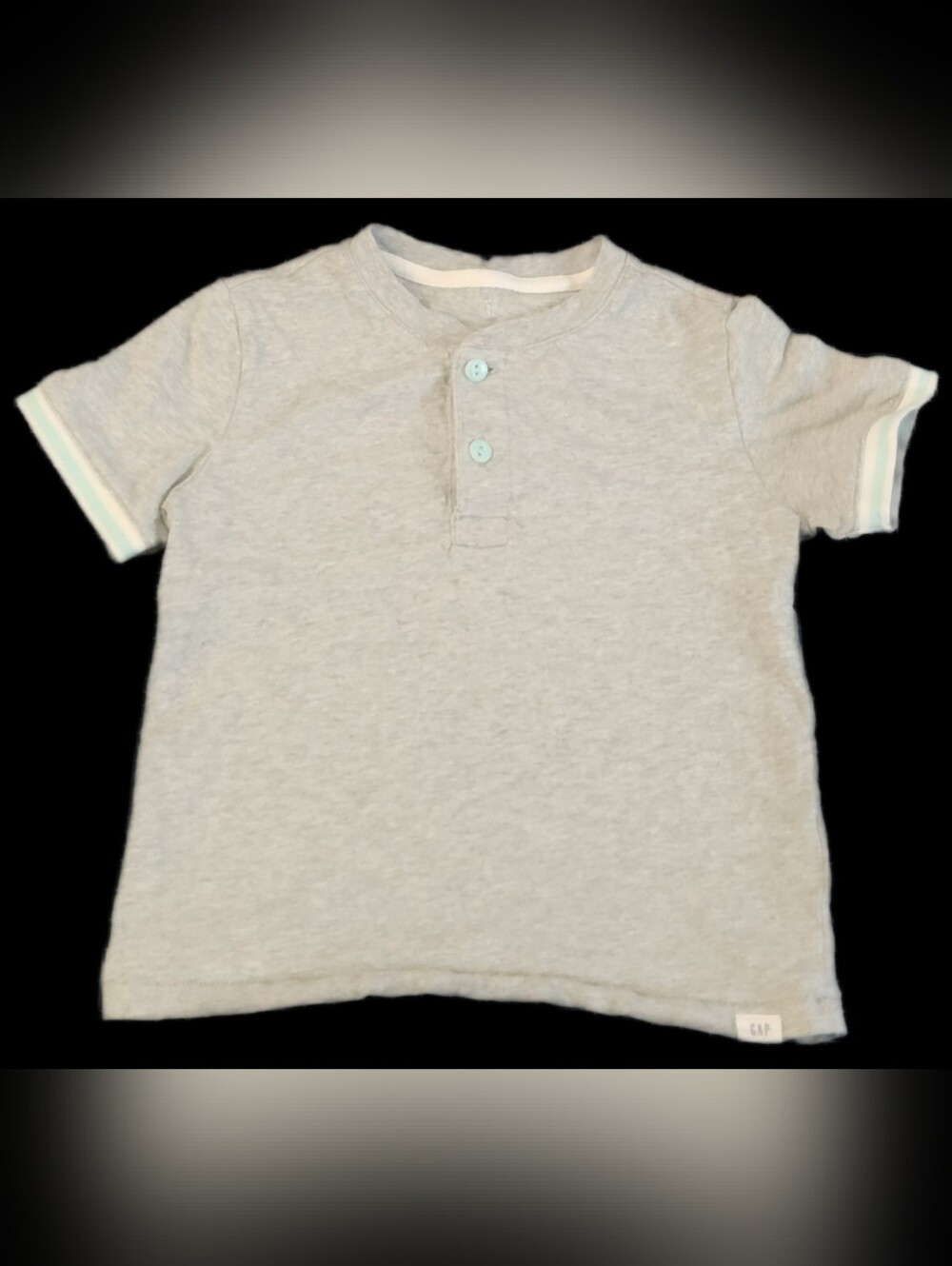 #KCB86 GAP Heather Light Gray Short Sleeve Henley with Mint Buttons
